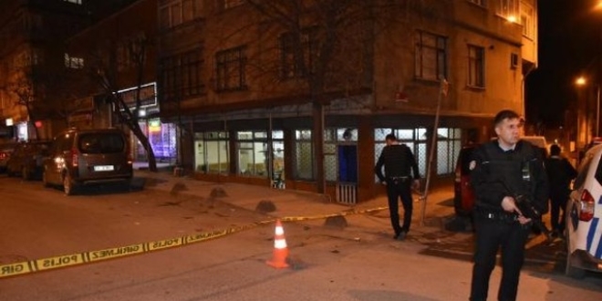 Diyarbakr'da kahvehanede silahl saldr: 1 l, 2 yaral
