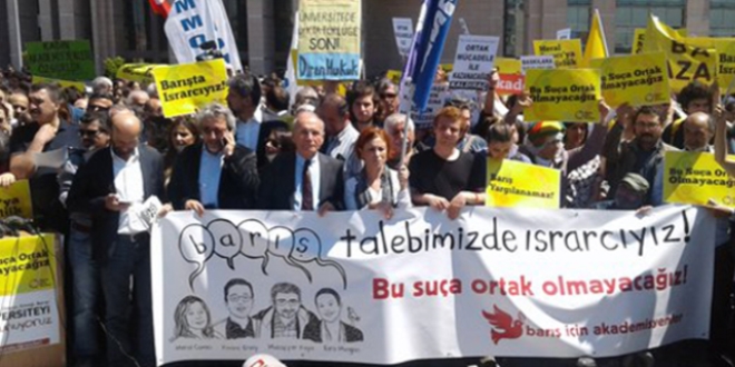 Çalışanlardan çalışamayan akademisyenlere destek