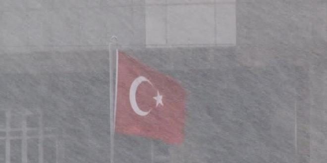 İstanbul'da kar yağışı başladı