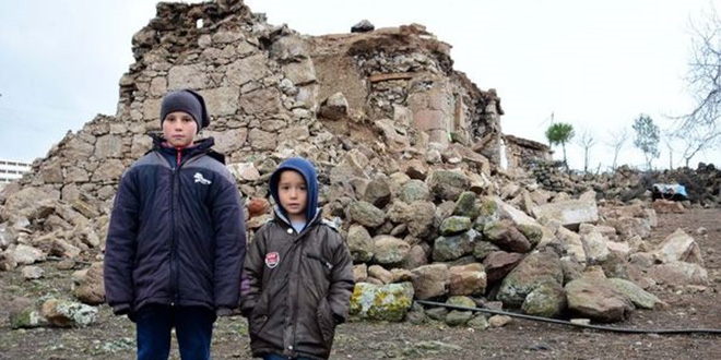 Deprem bölgesindeki bazı köylerde eğitime ara verildi