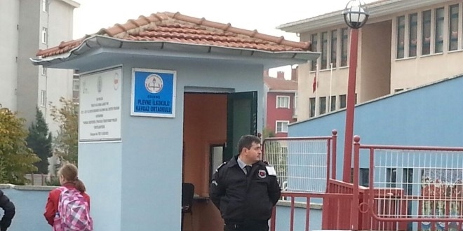 MEB, okullarda özel güvenliğe önem vermeye başladı
