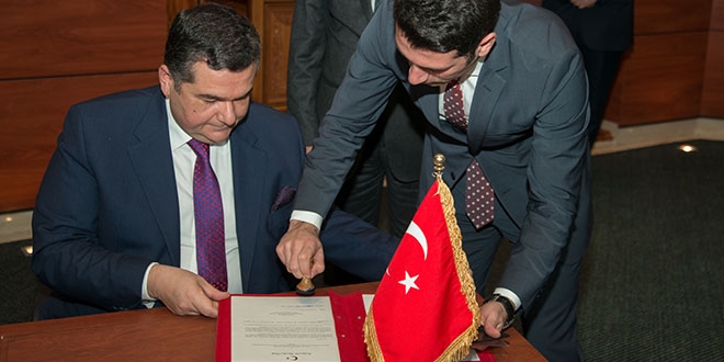 T�rkiye ISESCO'ya kat�l�m belgesini sundu