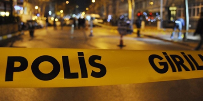 Kahvehanede silahl� kavga: 2 �l�, 2 yaral�