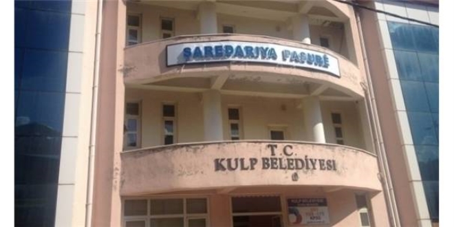 Diyarbakır'da 4 mahalle muhtarı görevinden uzaklaştırıldı