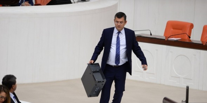 Kılıçdaroğlu'na hakaret eden meclis personeline ceza