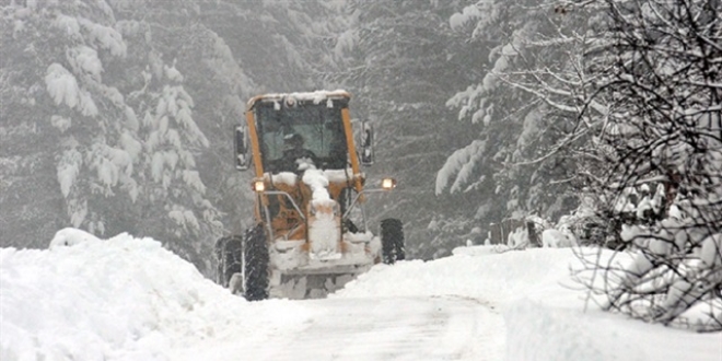 Kastamonu'da 458 köy yolu ulaşıma kapandı