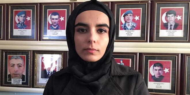 Şehit ailelerinin özel öğrenci sevinci