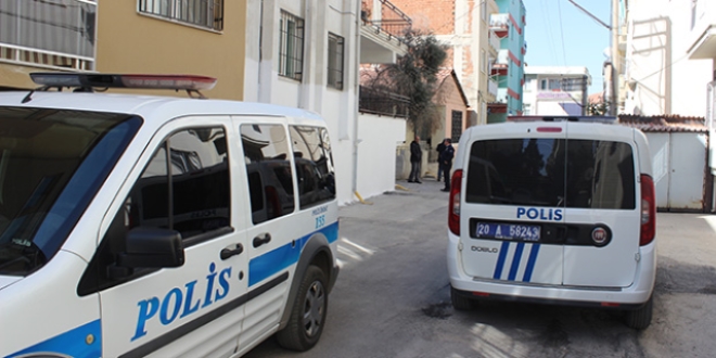 Denizli'de soba zehirlenmesi: 1 �l�, 1 yaral�