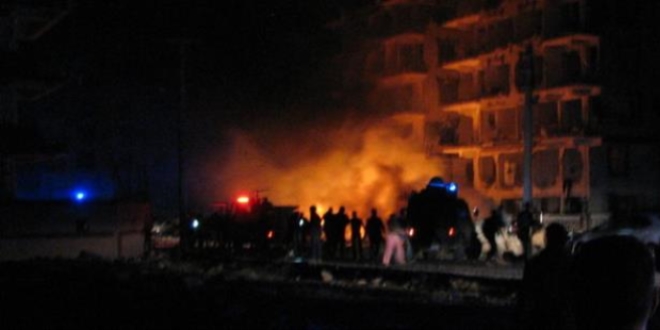 Şanlıurfa'da bombalı araçla saldırı: 1 ölü, 18 yaralı