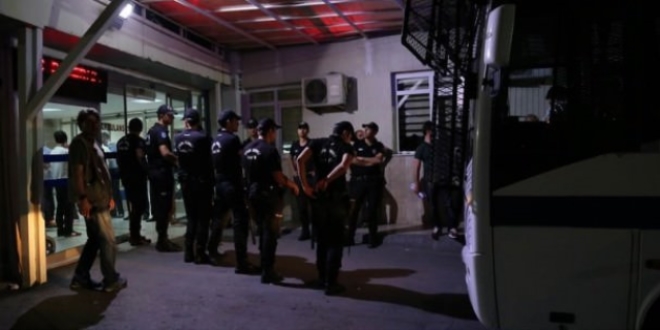 İstanbul'da 10 ilçede rüşvet operasyonu: 44 gözaltı