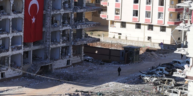 Viranşehir'deki hain saldırıda 1 ton bomba kullanılmış
