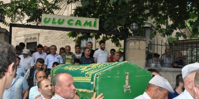 Kazara başından tüfekle vurulan genç toprağa verildi