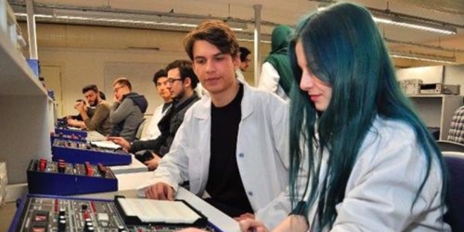 İzmir Ekonomi Üniversitesi uydu üretecek