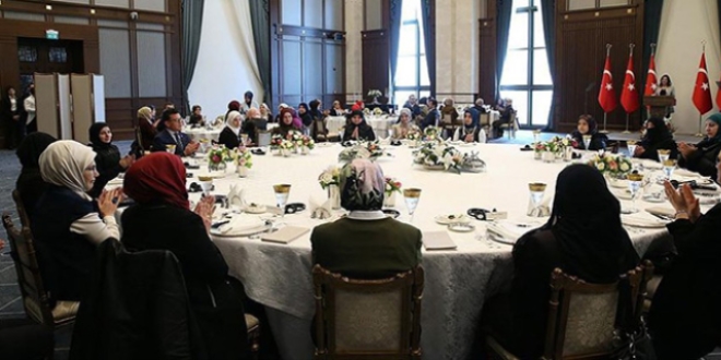 Emine Erdoğan Suriyeli kadınları kabul etti