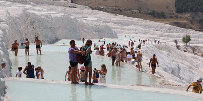İsrail'den 400 bin turist bekleniyor