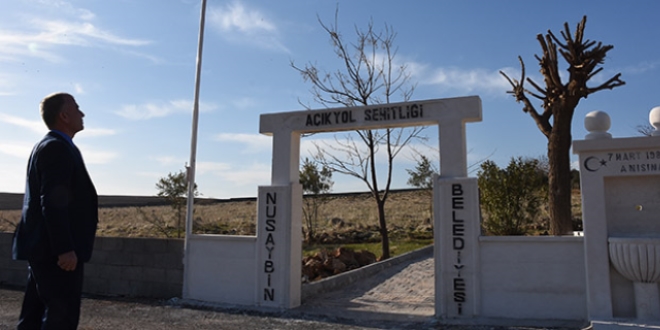 Teröristlerce katledilenlerin mezarlığı şehitlik oldu