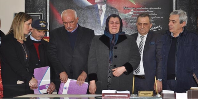 Hayırsever vatandaştan şehit ailelerine ev