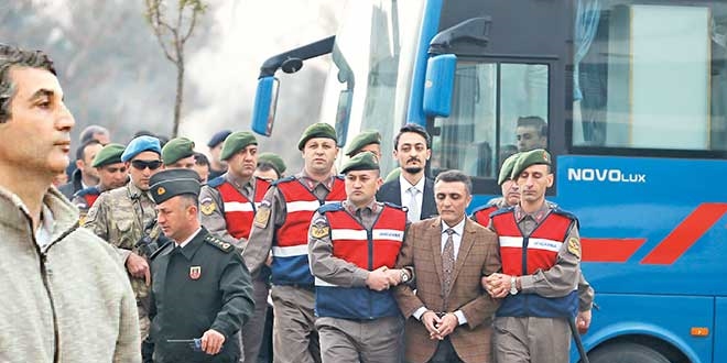 Süikast girişimi davası sanıkları toplantı salonuna getirildi