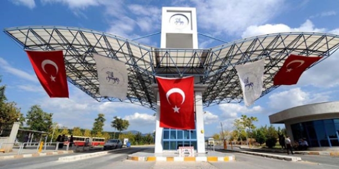 �zmir'de sa�l�k �al��an�n�n darbedildi�i iddias�