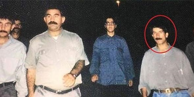İnfaz ettikleri teröristi kahraman ilan ettiler