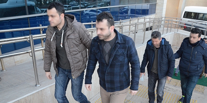 Zonguldak'ta gzaltna alnan 4 asker serbest brakld