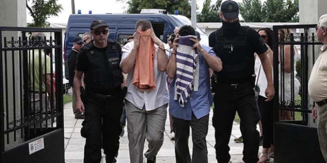 Yunanistan'dan 2 darbeci asker açıklaması