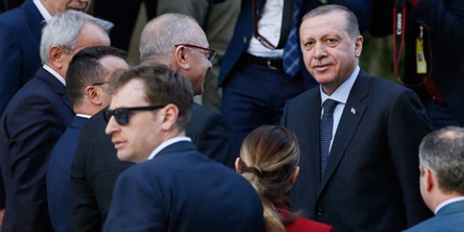 Erdoğan, Manisa Büyükşehir Belediyesi'ni ziyaret etti