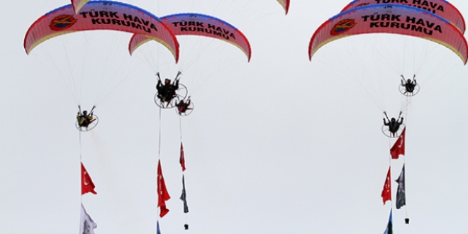 İlk Türk pilotlarından Tayyareci Fethi Bey anıldı