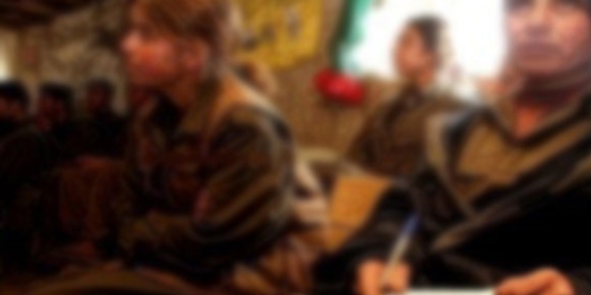 Çocuklara PKK dokümanlarıyla eğitim verilmiş