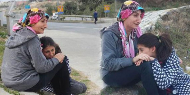 O�lunun �ld��� kaza yerine giden anne y�k�ld�