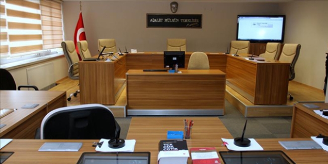 Eski öğretmen 'FETÖ' davasında hüküm giydi