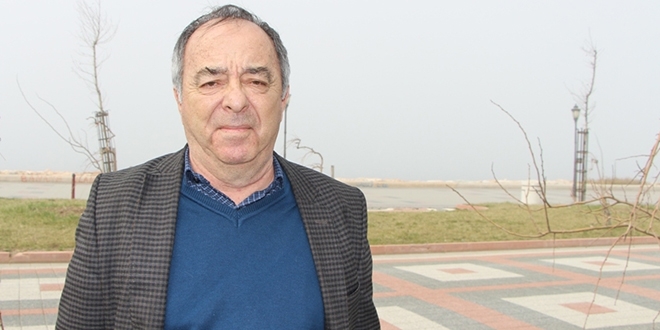 '��retmenler, okullara girsinler.' demeye kalmadan...