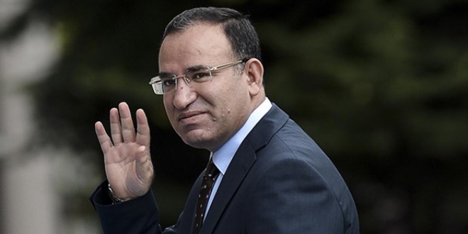 Adalet Bakanı Bozdağ'a vatandaşlardan destek