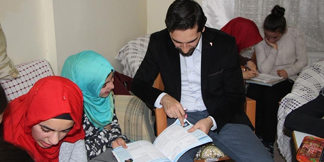 E�itim neferleri evlerini ��rencilerin e�itimine tahsis etti