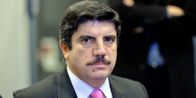 'Cumhurba�kanl��� sistemi bir t�r ba�kanl�k sistemidir'