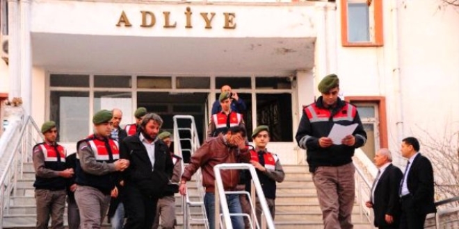 SİT alanında define arayan 5 kişi yakalandı