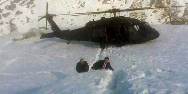 Başbakan'ın helikopteri karlı araziye indi