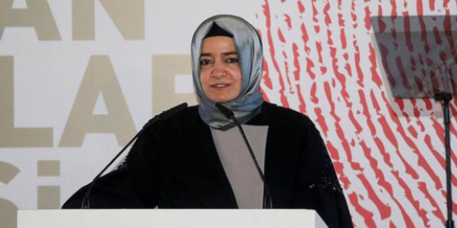 'Kad�n� �tekile�tiren her t�rl� anlay��� reddediyoruz'