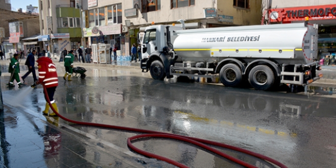 Bakanlktan Hakkari Belediyesi'ne ara destei