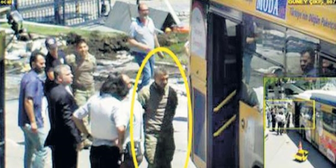 'Yurtta Sulh Konseyi' üyesinin odasında darbe yazılı not çıktı
