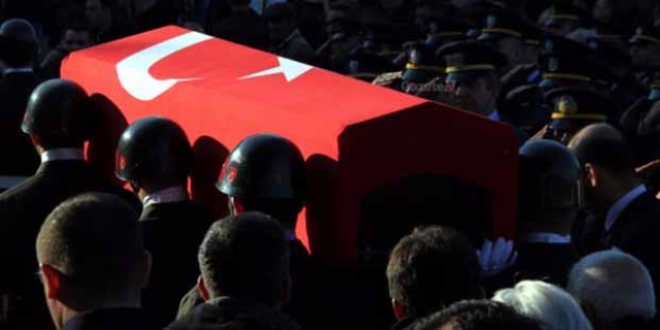 Diyarbakır'dan acı haber: 1 asker şehit