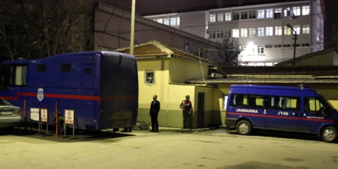 Metris Cezaevi'ndeki isyan davasında 20 yıl sonra karar