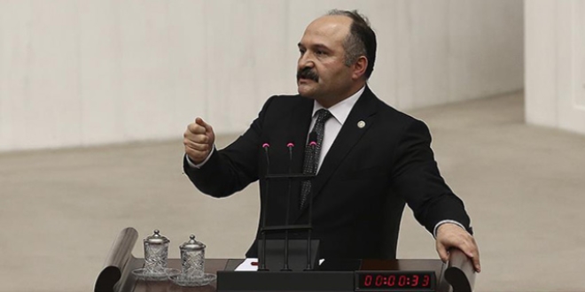 'Fitne çıkarmaya çalışanların tahriklerine kapılmamak gerekir'