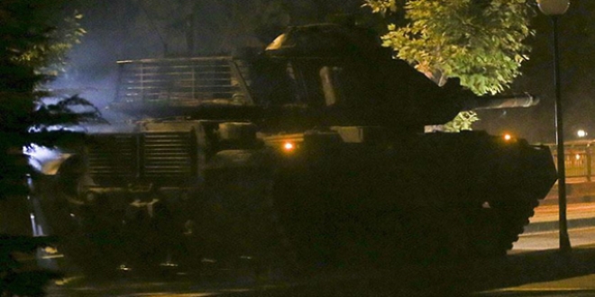 Darbeciden 'vurun, kırın gerekirse tanklarla ezin' talimatı
