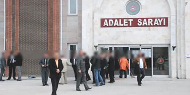 'FETÖ'cü olmayan öğretim elemanı sınav yapamaz'