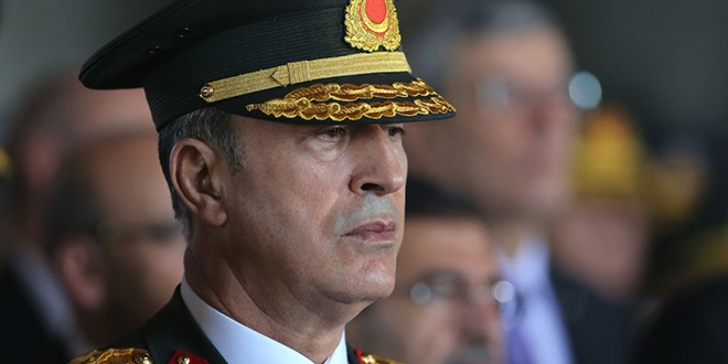 Hulusi Akar'dan Fırat Kalkanı şehidinin ailesine ziyaret