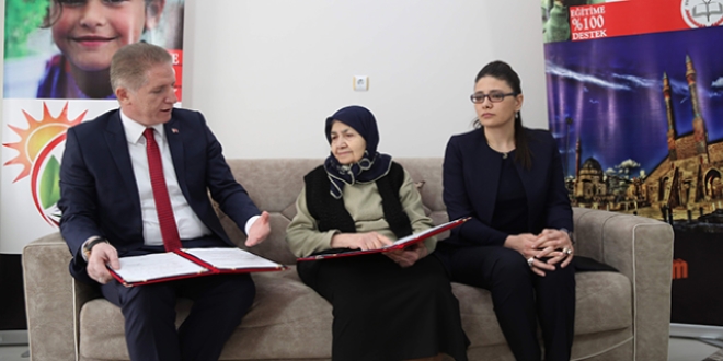 E�itime hay�rsever deste�i