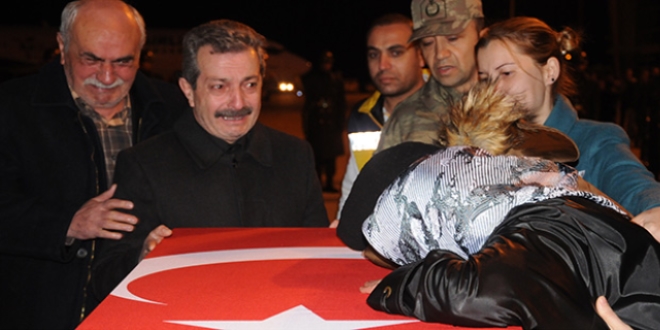 Şehit eşi: Bir ölür, bin doğacağız