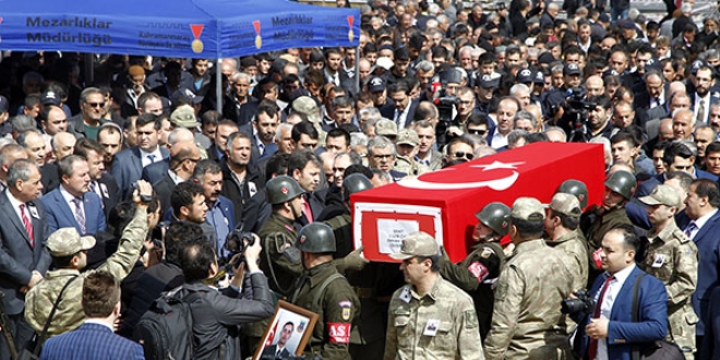 Düğün hazırlığı yapan şehide son görev