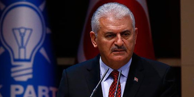 Ba�bakan Y�ld�r�m eski bakanlarla bulu�tu